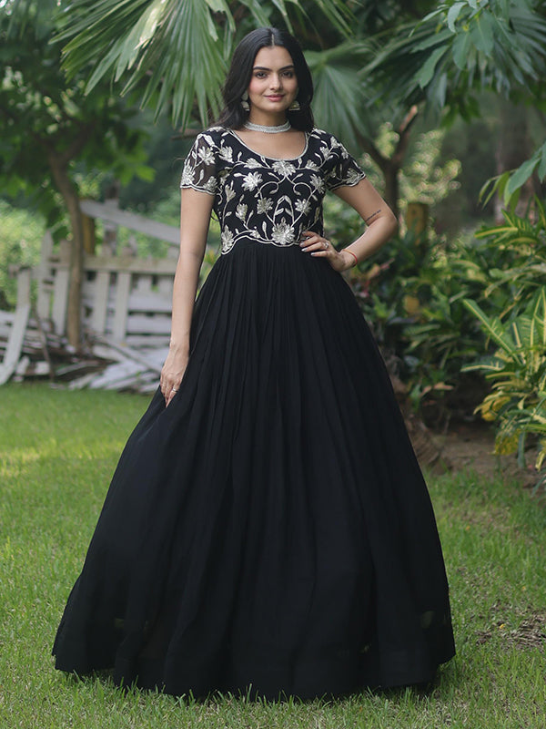 Black Coding Sequins Embroidered Faux Blooming Gown