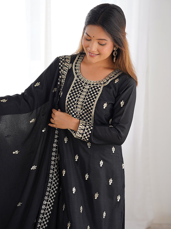 Black Chinon Silk Straight Kurti With Pant & Dupatta Set